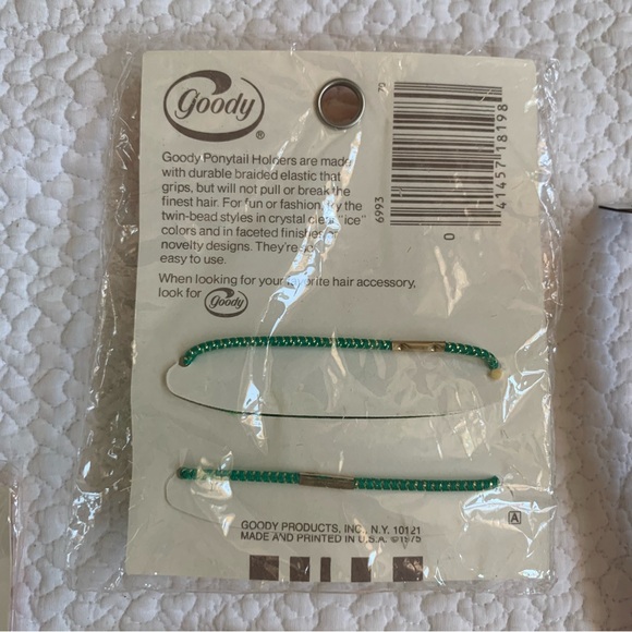 Vintage 70s 1975 New Old Stock / Deadstock Hair Accessories Bundle Of 3 main image 7